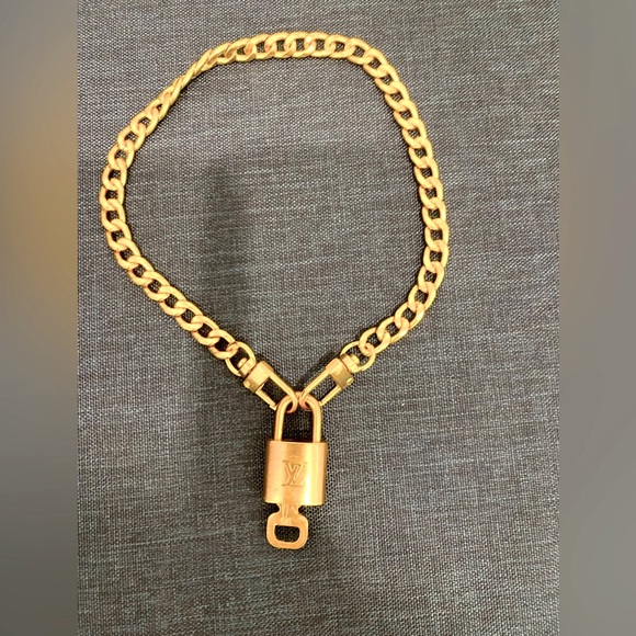 Louis Vuitton Padlock Lock, Key and 16 in chain #319 - Picture 1 of 3